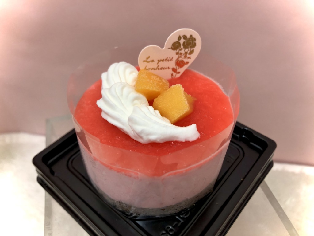 バレンタインケーキ販売中！！